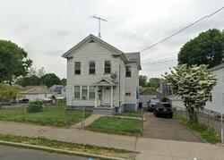 Pre-foreclosure in  EXETER ST Bridgeport, CT 06606