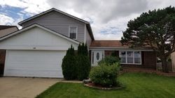 Pre-foreclosure in  MILL POND DR Glendale Heights, IL 60139