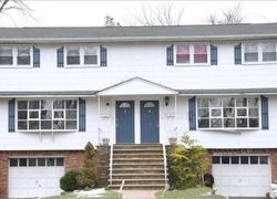 Pre-foreclosure in  GALLAGHER CT Bergenfield, NJ 07621