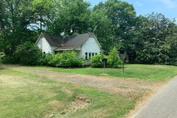 Pre-foreclosure in  W 4TH ST Waldron, AR 72958