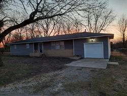 Pre-foreclosure Listing in N SHORT AVE LINCOLN, AR 72744