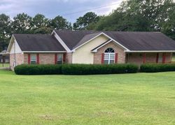 Pre-foreclosure in  QUAIL HOLLOW DR Selma, AL 36703