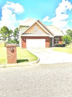 Pre-foreclosure in  LAKE LN Headland, AL 36345