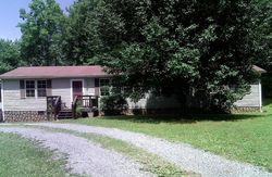 Pre-foreclosure Listing in QUARLES RD THAXTON, VA 24174