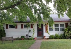 Pre-foreclosure in  W BERKELEY AVE Evansville, IN 47710