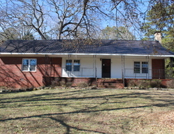 Pre-foreclosure in  DODDS COVE RD Scottsboro, AL 35769