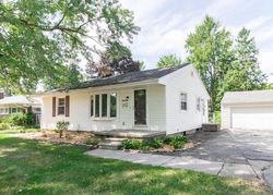 Pre-foreclosure in  NORTHWEST AVE Lansing, MI 48906