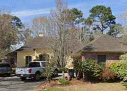 Pre-foreclosure in  CEDAR LINE DR Baton Rouge, LA 70817
