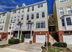 Pre-foreclosure in  DAVINCI LN Herndon, VA 20171