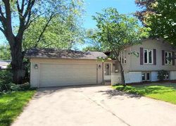 Pre-foreclosure in  ARMITAGE DR Monroe, MI 48162