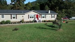 Pre-foreclosure in  PINEVIEW DR Vinton, VA 24179