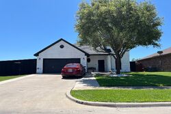 Pre-foreclosure in  DAKOTA LN Seagoville, TX 75159