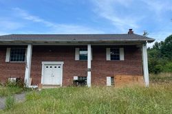 Pre-foreclosure in  STRADER RD Powell, TN 37849