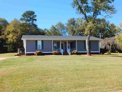 Pre-foreclosure in  WADE DR Pickens, SC 29671