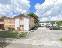 Pre-foreclosure in  NE 3RD CT  Miami, FL 33179