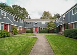 Pre-foreclosure in  NW 29TH AVE  Portland, OR 97210