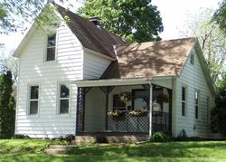 Pre-foreclosure in  ROYAL AVE Pekin, IL 61554