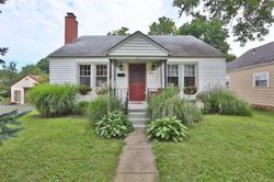 Pre-foreclosure in  ROSSLYN AVE Columbus, OH 43214