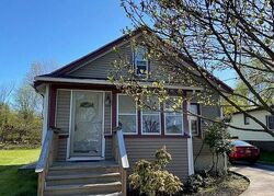 Pre-foreclosure in  HULSE AVE Middletown, NY 10940