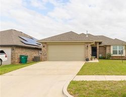 Pre-foreclosure in  NW 87TH ST Yukon, OK 73099