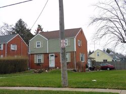  W 32nd St, Erie PA