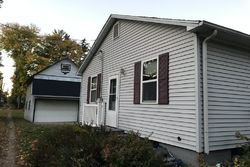 Pre-foreclosure Listing in 2ND ST HENRY, IL 61537