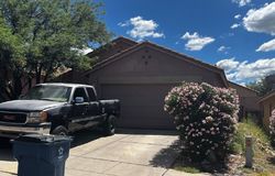 Pre-foreclosure in  W BRYAN SCOTT PL Vail, AZ 85641