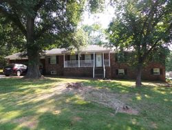 Pre-foreclosure in  BONNER LAKE RD Gaffney, SC 29340