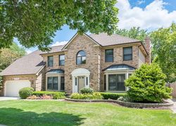 Pre-foreclosure in  MODAFF RD Naperville, IL 60565