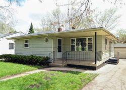 Pre-foreclosure in  ELIM AVE Zion, IL 60099