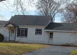 Pre-foreclosure in  RAVINE DR Zion, IL 60099