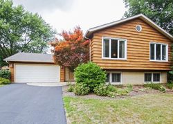 Pre-foreclosure in  E BURR OAK DR Arlington Heights, IL 60004