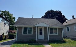 Pre-foreclosure in  N ORCHARD AVE Waukegan, IL 60085
