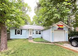 Pre-foreclosure in  REDWOOD DR Louisville, KY 40213