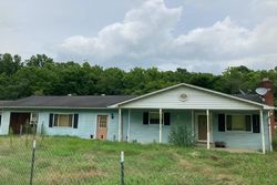 Pre-foreclosure in  PRICHARD DR Catlettsburg, KY 41129