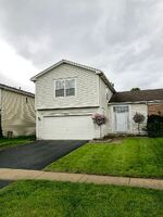 Pre-foreclosure in  CARPENTER AVE Plainfield, IL 60586