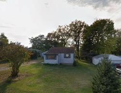 Pre-foreclosure in  HAZEL AVE Newton, IA 50208