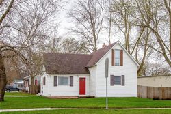 Pre-foreclosure in  W 2ND AVE Indianola, IA 50125