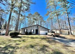 Pre-foreclosure in  BORDER DR Stone Mountain, GA 30087