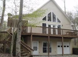 Pre-foreclosure in  BEAVER LAKE DR Clarkesville, GA 30523