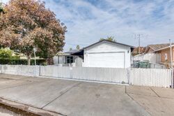  E Kaviland Ave, Fresno CA