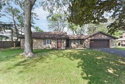 Pre-foreclosure in  N VISTA AVE Lombard, IL 60148