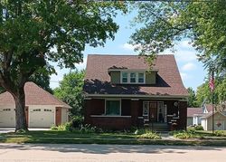 Pre-foreclosure in  W MAPLE ST Franklin Grove, IL 61031
