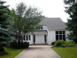 Pre-foreclosure in  JACKSON DR Chagrin Falls, OH 44022