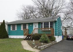 Pre-foreclosure Listing in AMHERST AVE COLONIA, NJ 07067