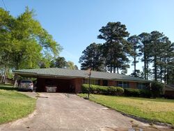 Pre-foreclosure in  WESTWOOD LN Fordyce, AR 71742