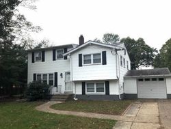 Pre-foreclosure in  E ELM AVE Clementon, NJ 08021