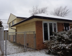 Pre-foreclosure in  S RACINE AVE Chicago, IL 60643