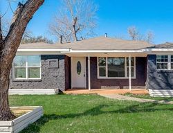 Pre-foreclosure in  BANKS ST Fort Worth, TX 76114