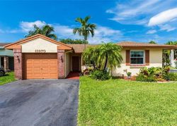 Pre-foreclosure in  OAKLAWN PL Fort Lauderdale, FL 33325